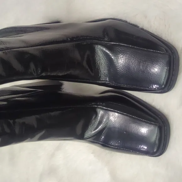 PRINCESS POLLY Miata Patent Leather Ankle Boots ~ NWOT