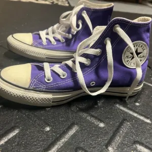 Purple High top converses