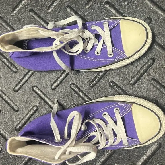 Purple High top converses