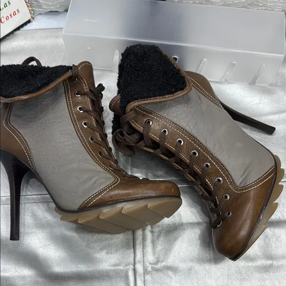 (Q6) BCBGMAXAZRIA VINTAGE,Y2K Stylish Brown and Gray Women's Heeled Boots,size 9