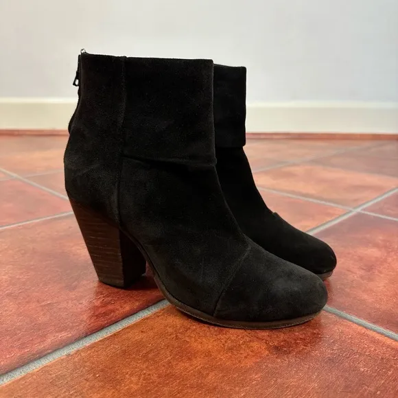 rag &amp; bone Classic Newbury Booties in Suede Leather Size 39