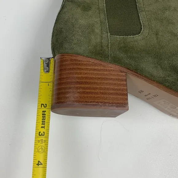 Rag &amp; Bone NY leather Suede Olive green Ankle Boots booties Size 36.5 Pull on