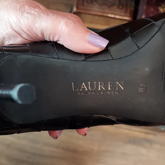 Ralph Lauren &quot;Lanette&quot; Shoes, Black Leather, Heels, Classic Pump. NIB, Size 7B