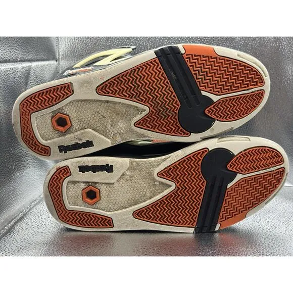 RARE 🚀 Size 9 - 2009 Reebok Pump Omni Zone II Dee Brown 4-J15298