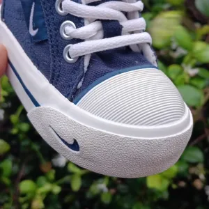 Rare Vintage 90s Nike Baby Hermosa Canvas Size 2C #850154-411 Shoes