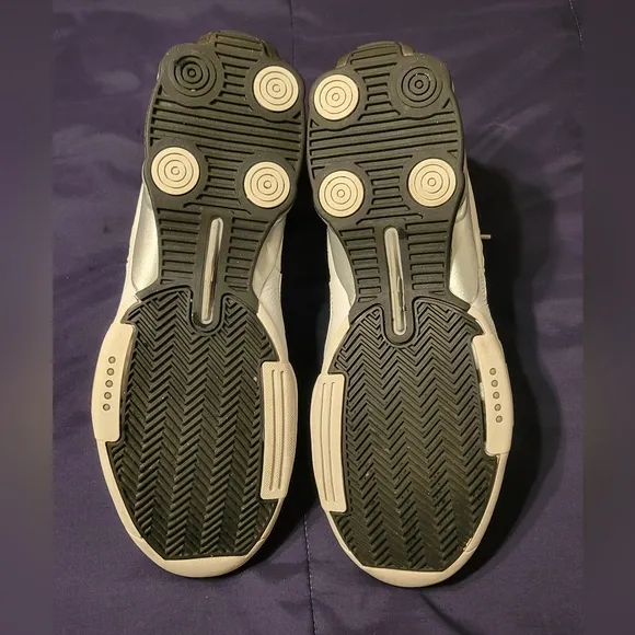 RARE VINTAGE NIKE SHOX BASKETBALL SHOES MENS SIZE 11.5