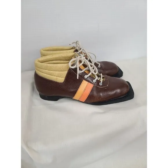 Rare Vintage SKI-TUR cross Country Womans 7 Shoes W/box AWESOME!!!