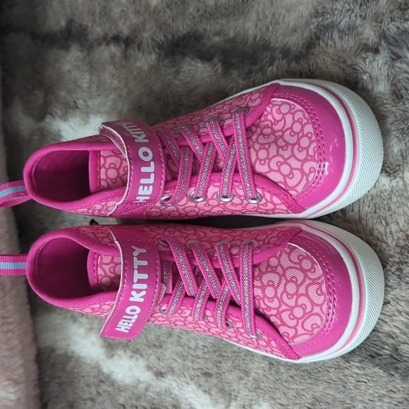 **RARE**Hello Kitty Girls Hot Pink Bow High Top Sneakers