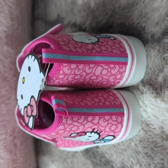 **RARE**Hello Kitty Girls Hot Pink Bow High Top Sneakers