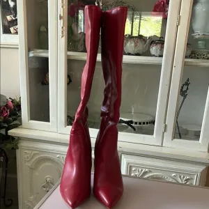 Red stiletto heeled  Women's knee high Boots size 7.5
