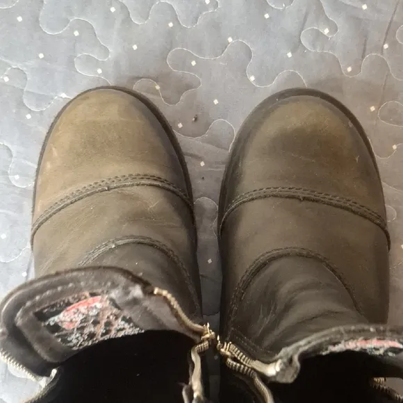 Red Wing Black Leather Ankle Boots with Silver Zipper size 8.5