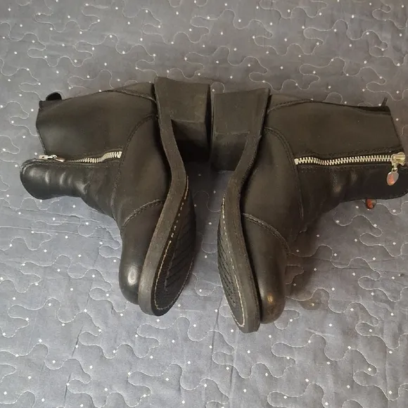 Red Wing Black Leather Ankle Boots with Silver Zipper size 8.5