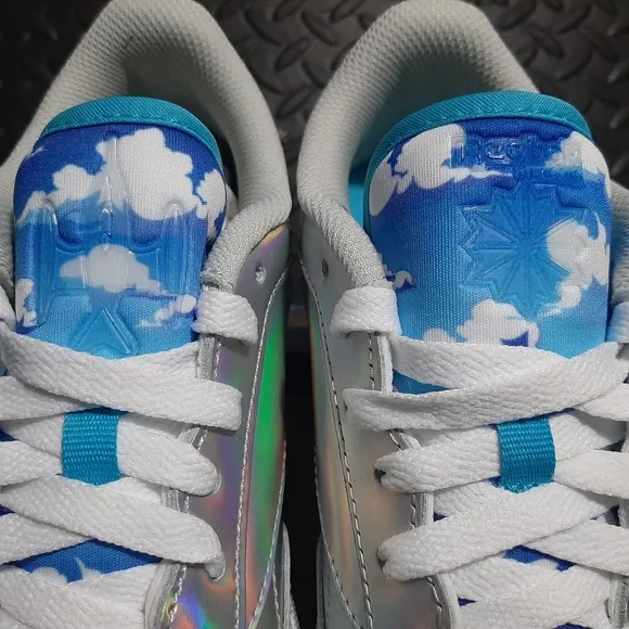 Reebok Classic Club C 85 &quot;Wonder Woman 1984&quot; VHS Size 4