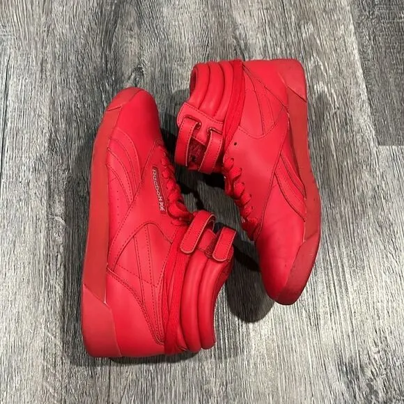 Reebok CLASSIC Red High-Top Sneakers 6.5 label