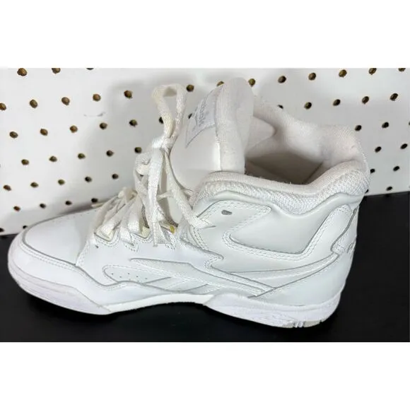 Reebok vintage Ultra Mid Basketball Shoes White  New No box size 9