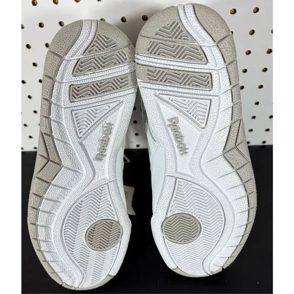 Reebok vintage Ultra Mid Basketball Shoes White  New No box size 9