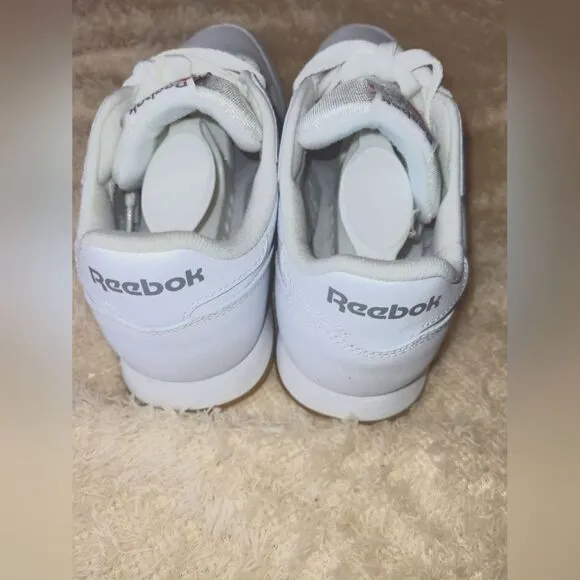 Reebok Classic Leather N/Core sz 5