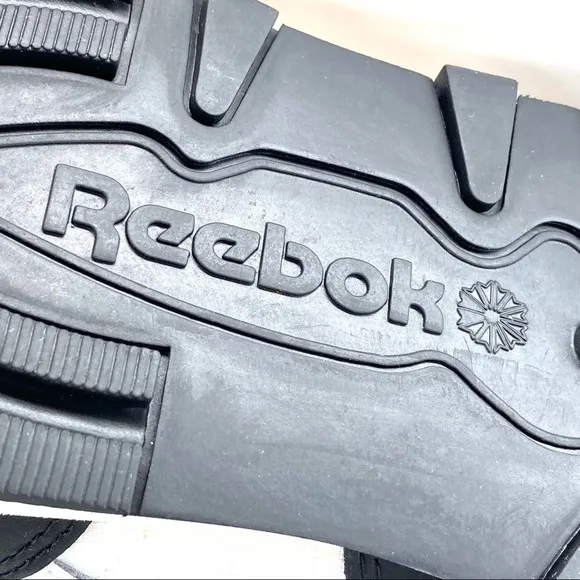 Reebook Men's Classic Leather Shoes - 9