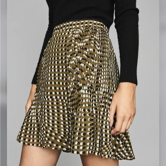 REISS Ellie Spot Print Flippy Skirt in Khaki