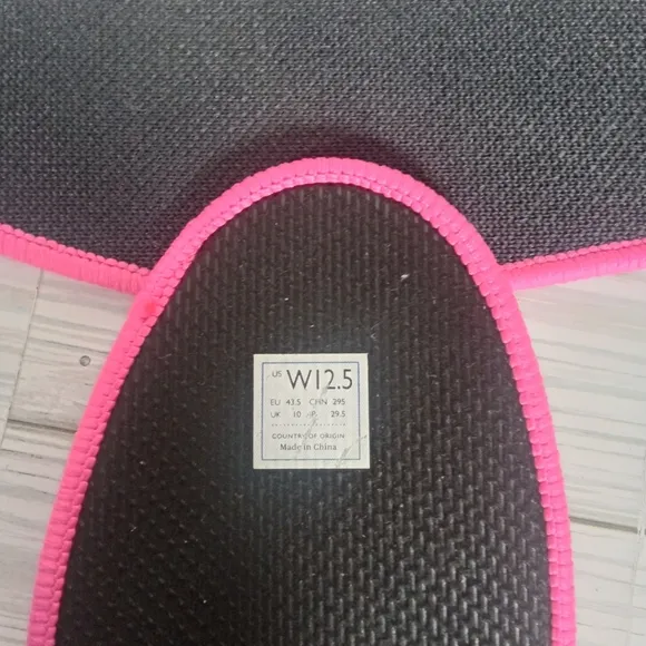 Rothys metallic lattice sneakers slip on women's size 12.5