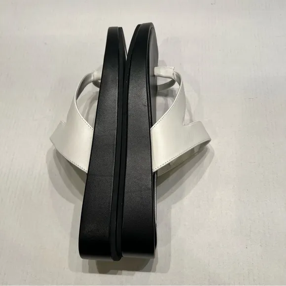 SAKS FIFTH AVENUE Round Toe-Strap Platform Leather Sandals Black &amp; White 8.5 NIB