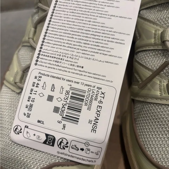 Salomon Men's sage green and Tan Shoes Brand new
