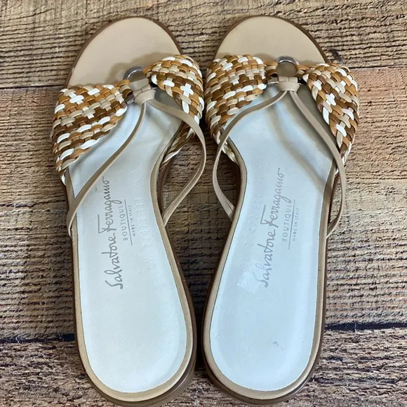 Salvatore Ferragamo Italy‎ Slides Sandals Womens Size 7.5 B Tan Brown Woven Slip