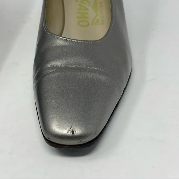 Salvatore Ferragamo Pumps Womens 6 B Metallic Silver Gray Leather Heels Vintage