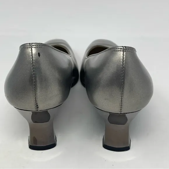 Salvatore Ferragamo Pumps Womens 6 B Metallic Silver Gray Leather Heels Vintage