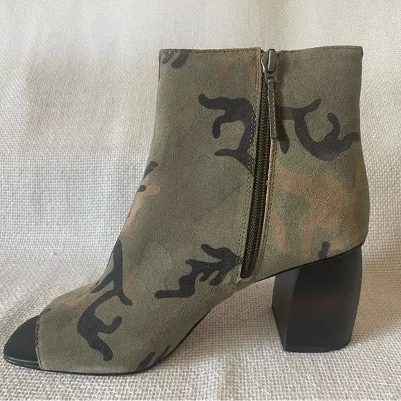 Sanctuary.  Rock Camouflage Booties