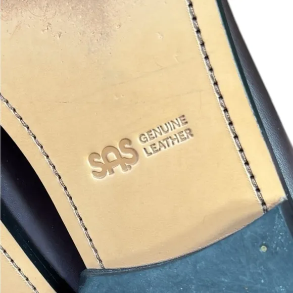SAS-Men’s size 11.5 Penny 40 Slip-On Leather Loafer. Handcrafted in Texas. EUC!