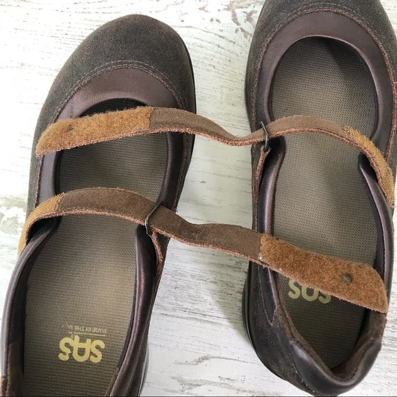 SAS Step Out Brown Leather Comfort Walking Mary Jane Shoes 8 DOUBLE WIDE