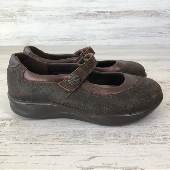 SAS Step Out Brown Leather Comfort Walking Mary Jane Shoes 8 DOUBLE WIDE