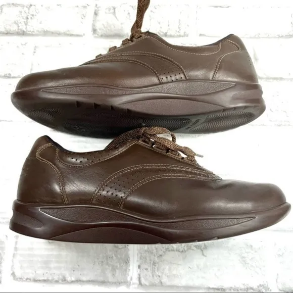 SAS Walk Easy Womens Size 9 W Brown Leather Lace Up Comfort Walking Shoes
