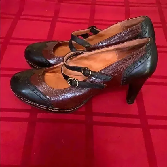 Schuler women’s shoes.