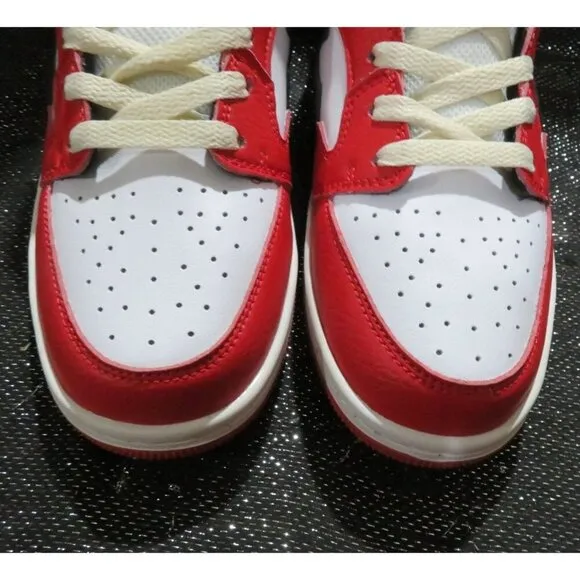 Signal Crash Religion 01 Low top sneakers Made on Earth men's 6 women's 8