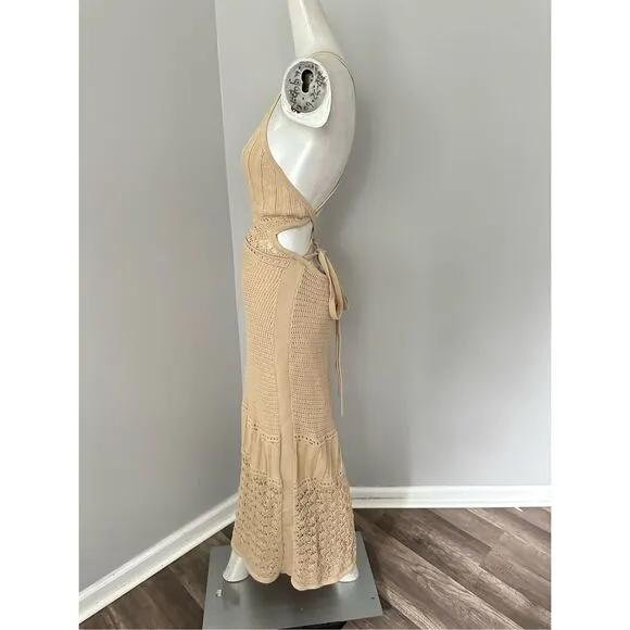 SIGNIFICANT OTHER ABBY HALTER DRESS ￼