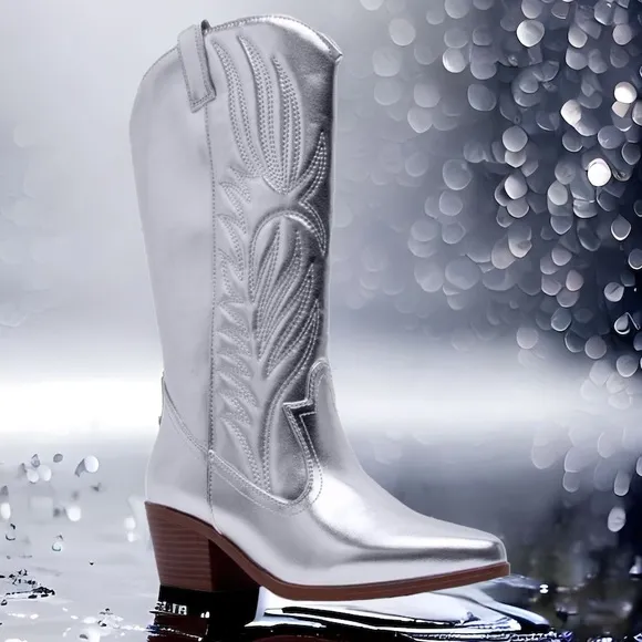 Size 7.5 Qupid Shoes Montana-73 Metallic Silver Heeled Festival Cowboy Boot