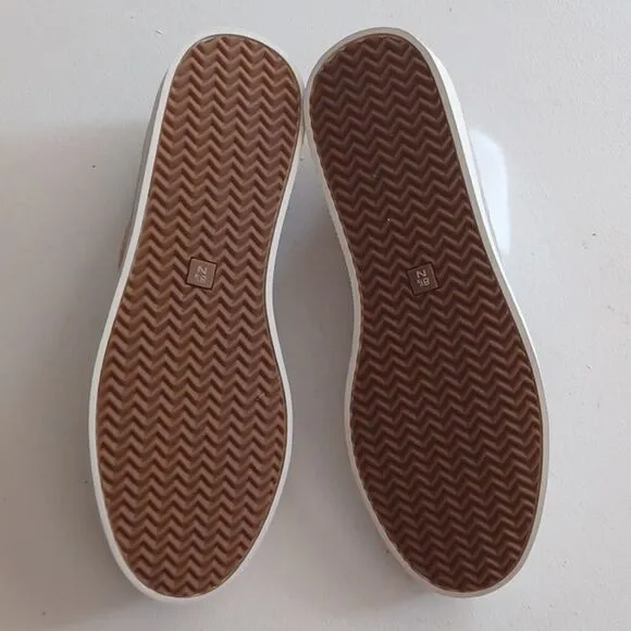 SIZE 8.5N (8 1/2narrow) Vaneli Sport shoes