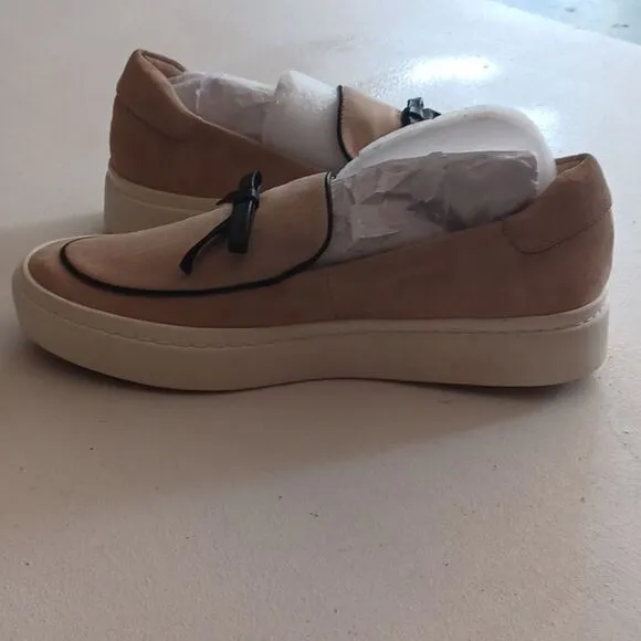 SIZE 8.5N (8 1/2narrow) Vaneli Sport shoes
