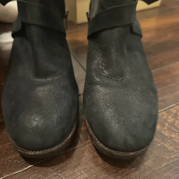 Sorel Black Ankle Booties