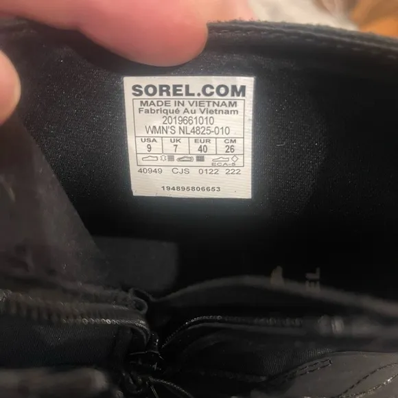 Sorel Black Sneakers with Stretchy Slip-On Design