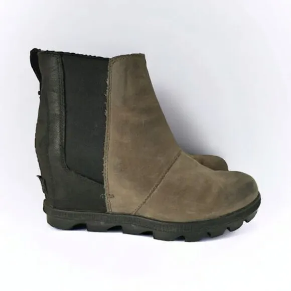Sorel Wedge Boot Joan of Arctic Lea Wedge Chelsea Quarry Black SZ 9