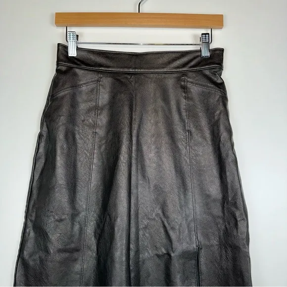 Spanx Leather-Like Midi Skirt In Black Size Small