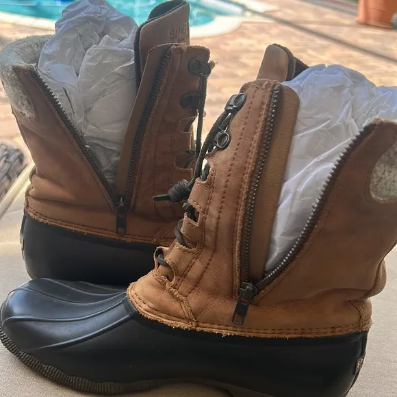 SPERRY sz 8 WOMENS SYREN TALL DUCK Waterproof Rubber Boot BROWN TAN GUC RARE