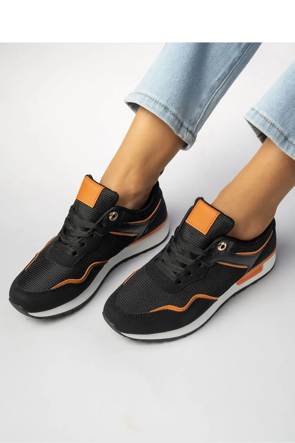 Sport Shoes Inello