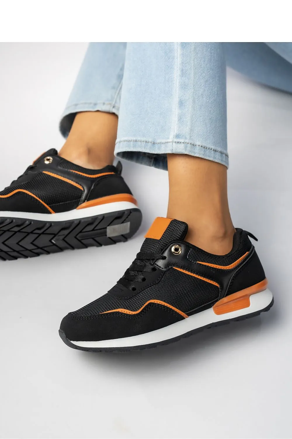 Sport Shoes Inello