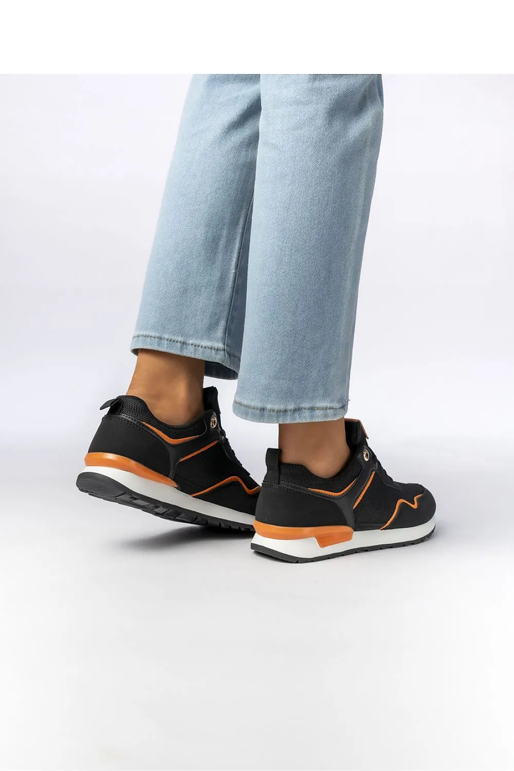 Sport Shoes Inello