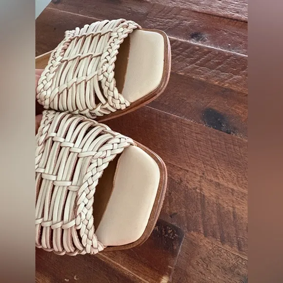 STAUD Woven Strap Flat leather sandals size 39