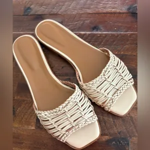 STAUD Woven Strap Flat leather sandals size 39